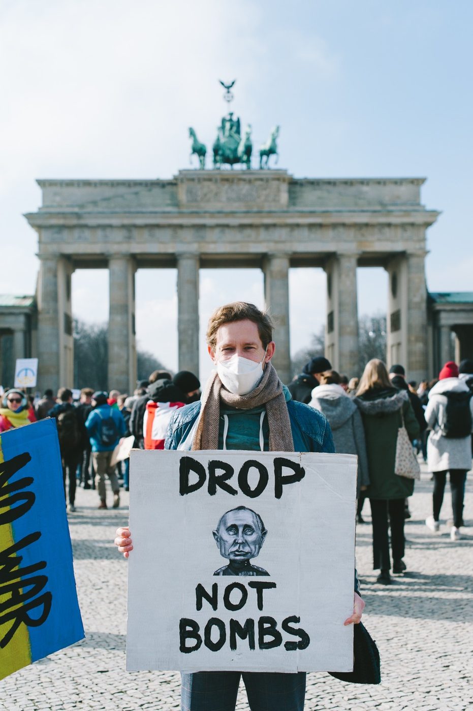 Anti-Kriegs-Demonstration am Brandenburger Tor